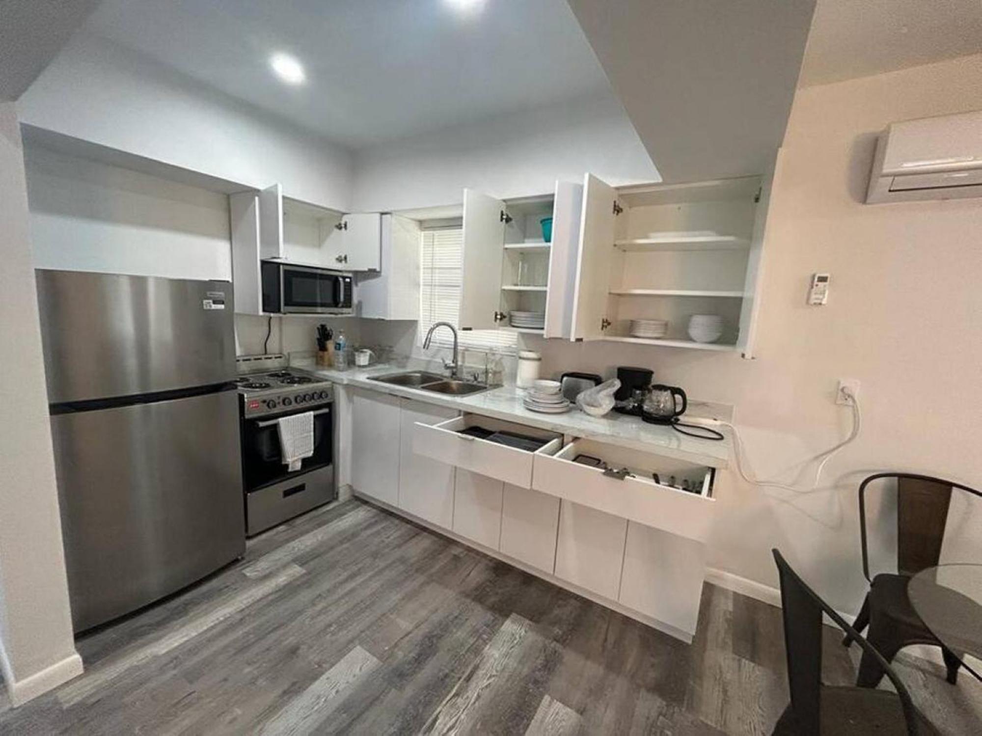 Fully Equipped Apartments With Parking Near Cocowalk 迈阿密 外观 照片