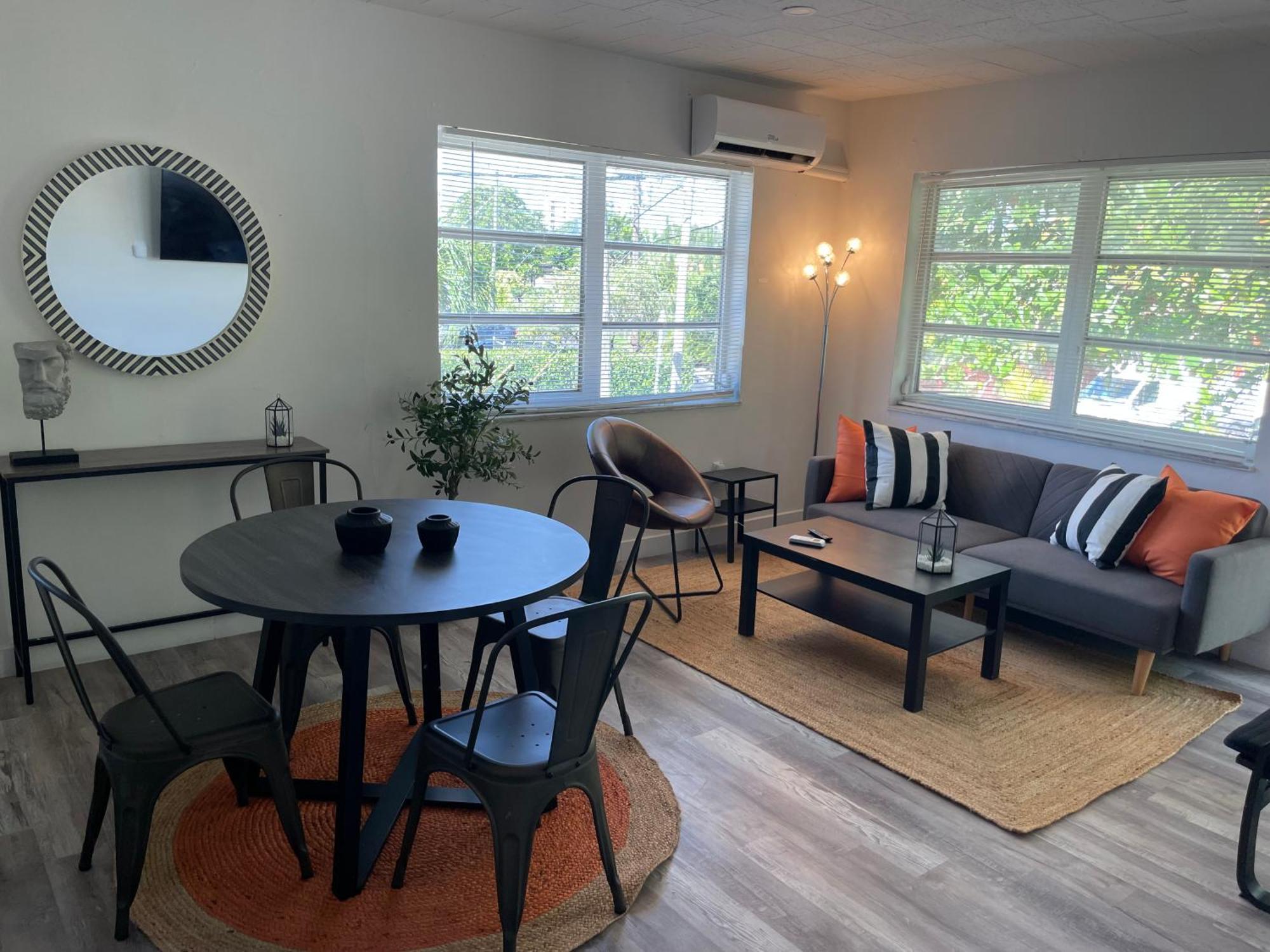 Fully Equipped Apartments With Parking Near Cocowalk 迈阿密 外观 照片