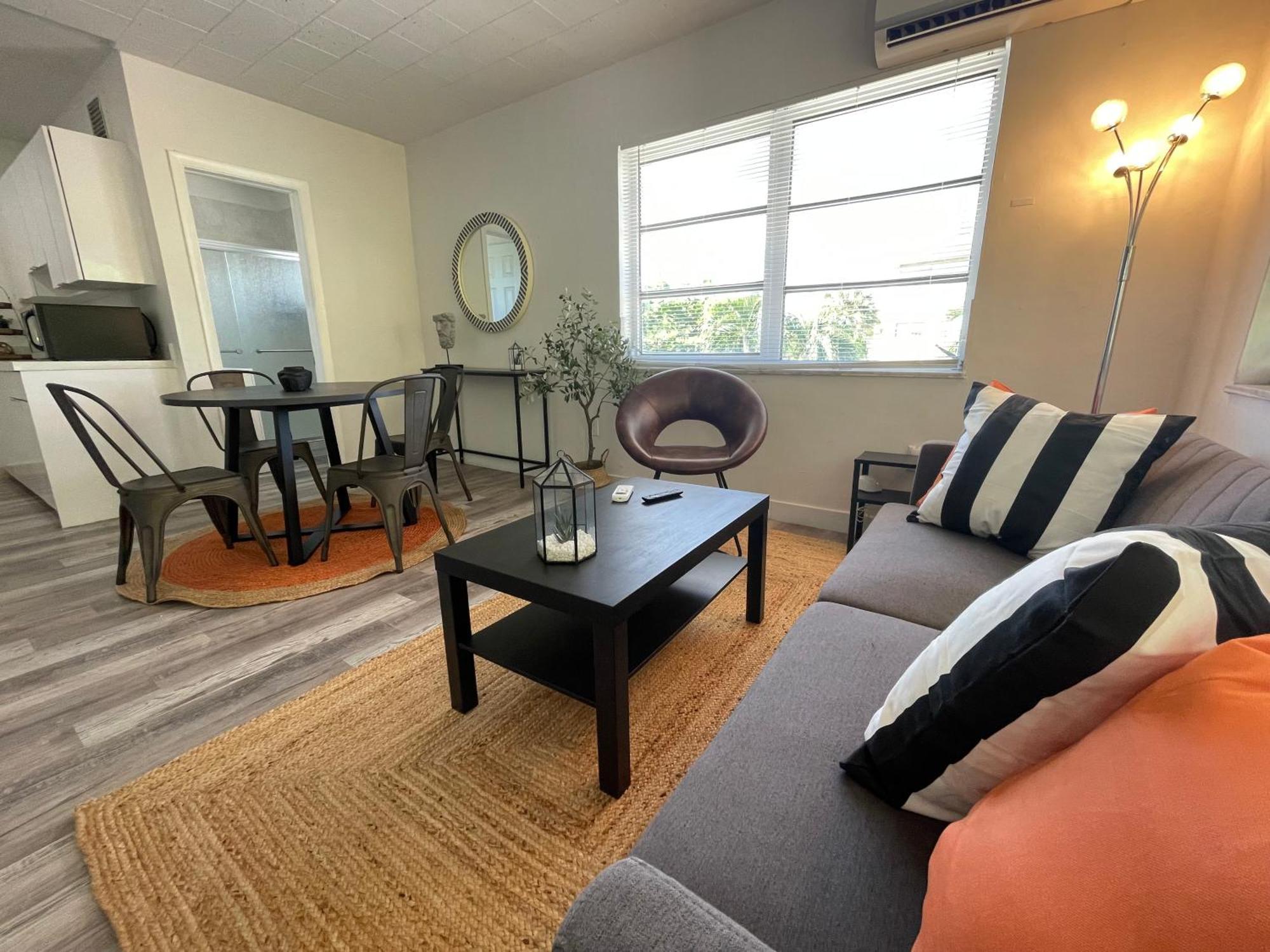 Fully Equipped Apartments With Parking Near Cocowalk 迈阿密 外观 照片