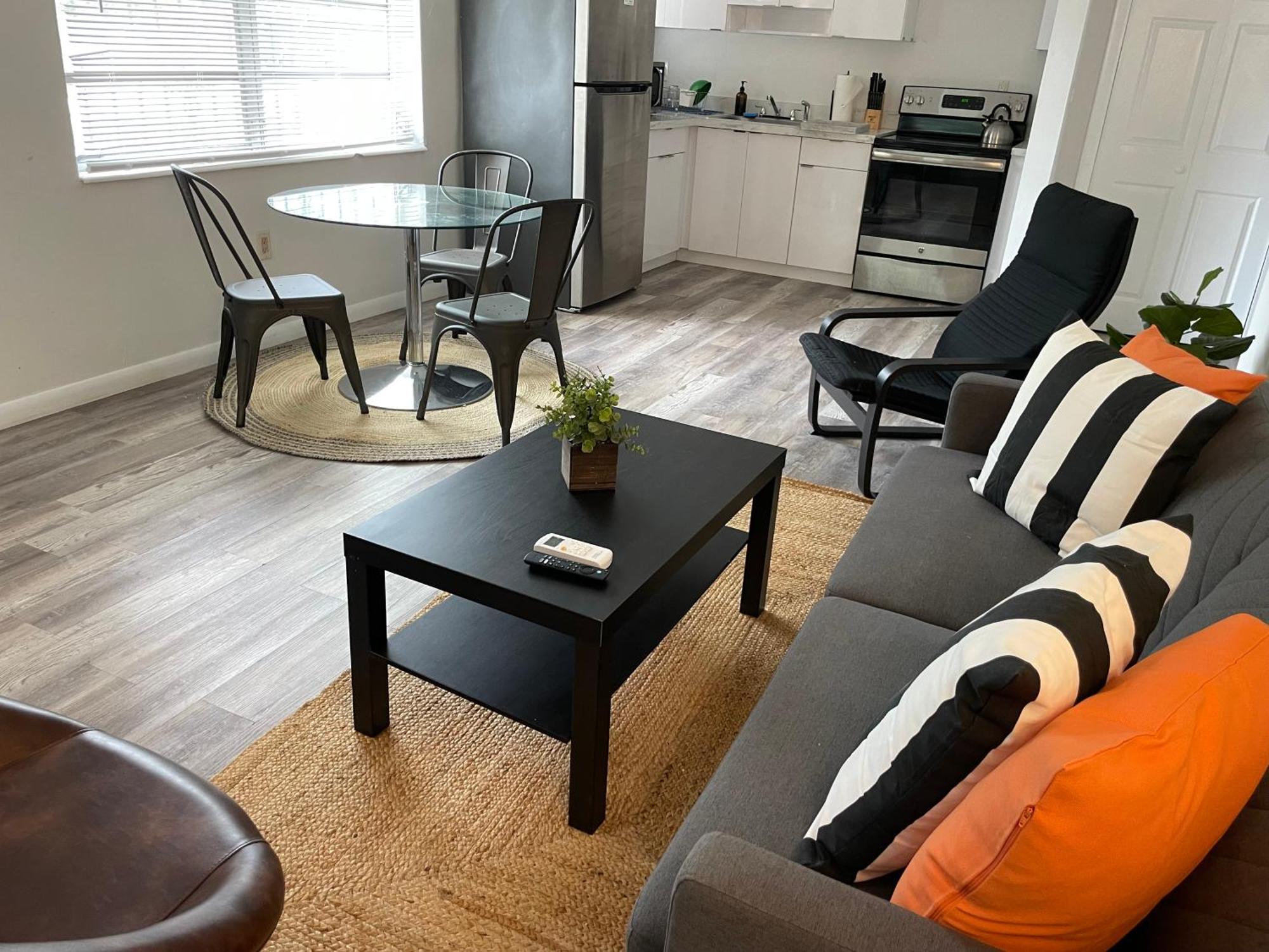 Fully Equipped Apartments With Parking Near Cocowalk 迈阿密 外观 照片