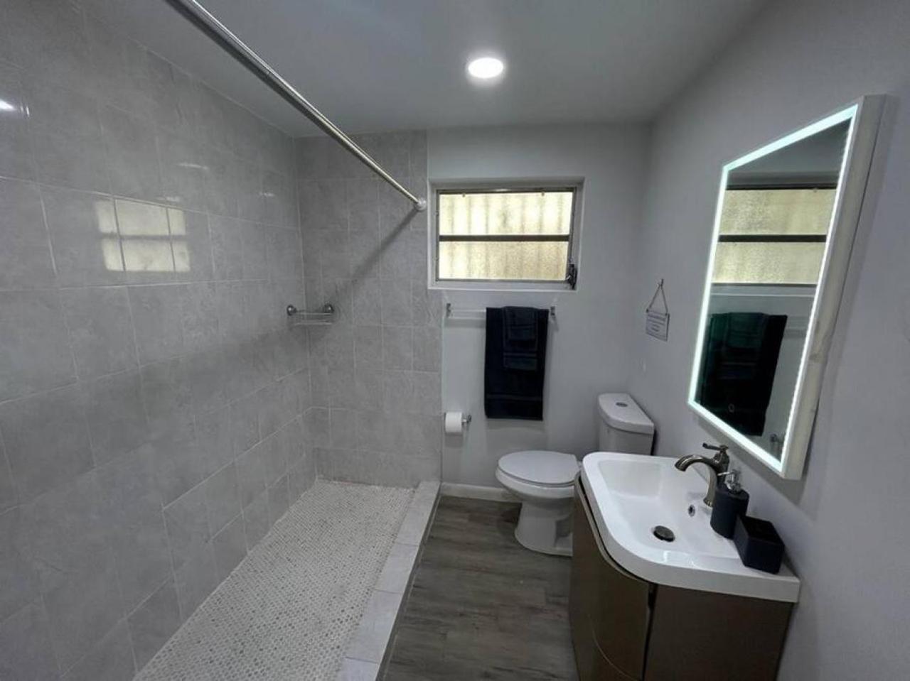 Fully Equipped Apartments With Parking Near Cocowalk 迈阿密 外观 照片
